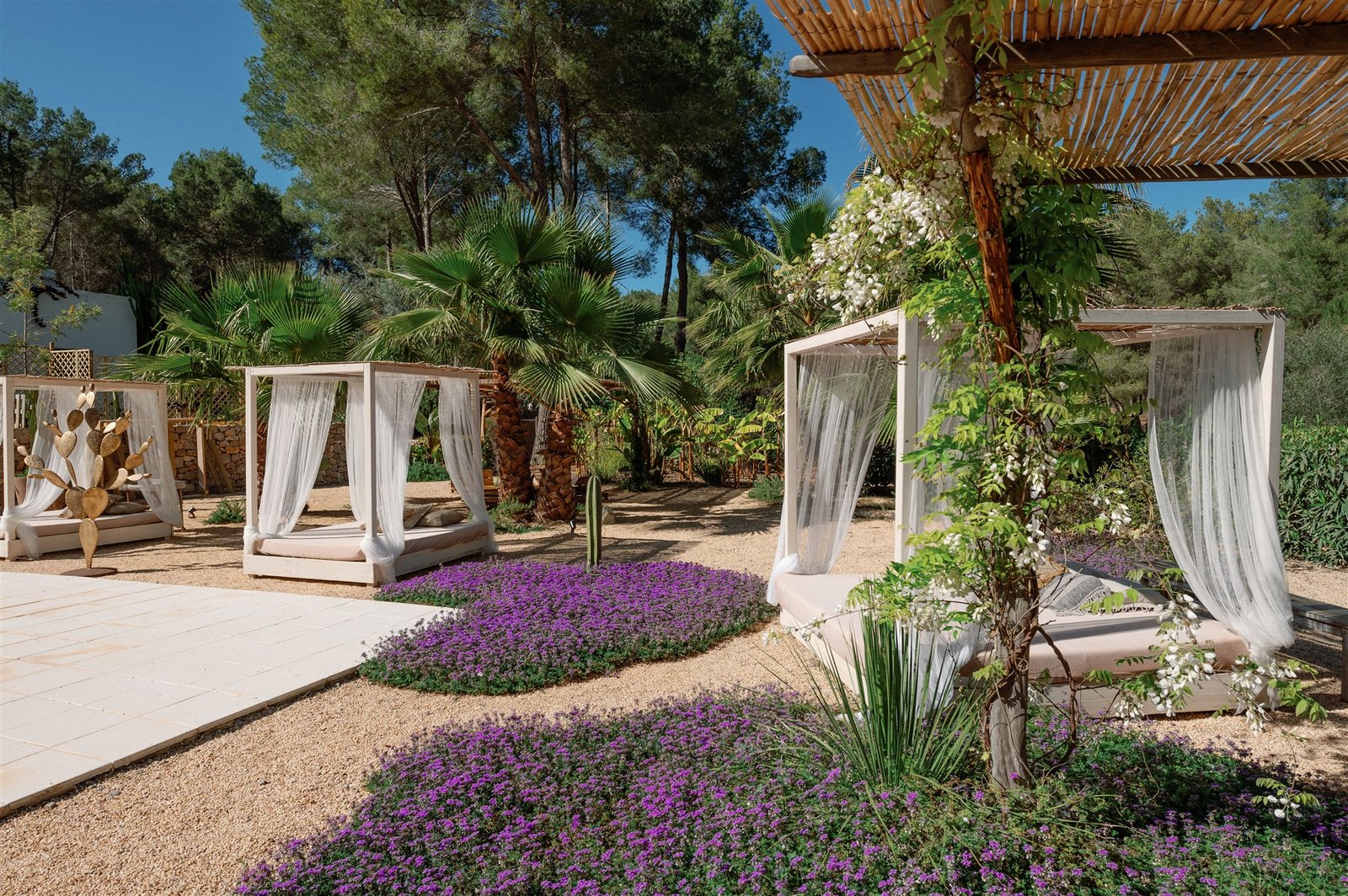Off Market en Ibiza – 12 Habitaciones, Piscina, Vistas y Casa de Invitados
